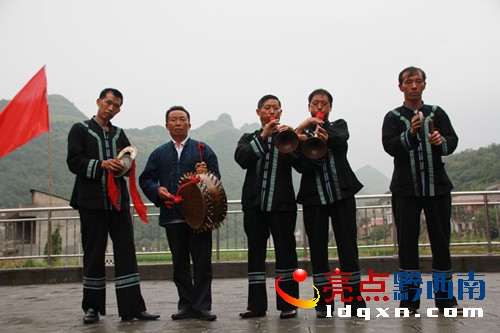 布衣風(fēng)情節(jié) 坡崗嗩吶隊1_副本.jpg