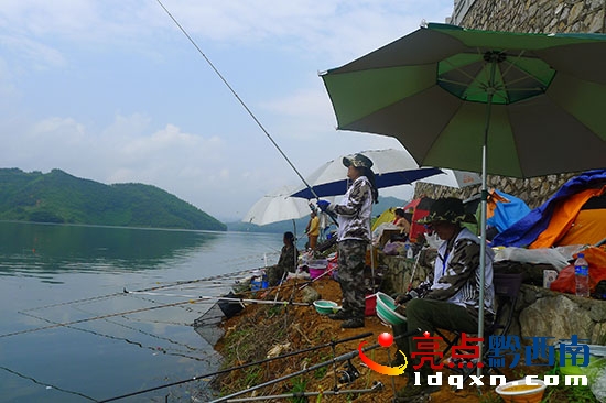 DV¡ֽ펽(du)“Ů”.jpg