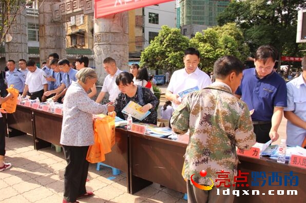 QQ截圖20160627082407.jpg