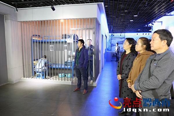 D4“Īֱر׽”̎ɲ^ģMO(jin)zܵď(qing)ҵ..JPG