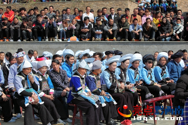 貞豐縣2018年布依古歌古樂大賽現(xiàn)場 郭澤玉攝 (3).JPG