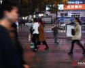 9歲男孩賣唱養(yǎng)全家 月入最多七八千